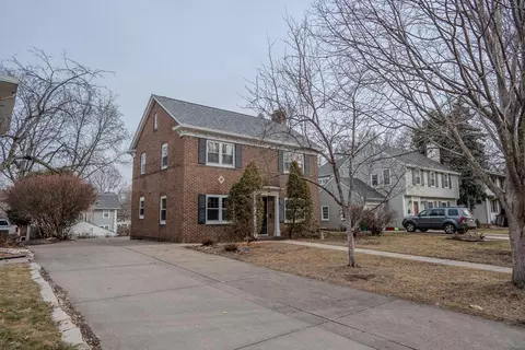 4815 Bryant Ave S, Minneapolis, MN 55419