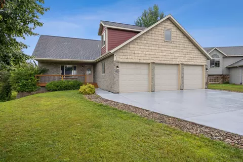 1588 Peach Ct NE, Sauk Rapids, MN 56379