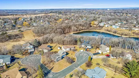 7440 Chippewa Trl, Chanhassen, MN 55317