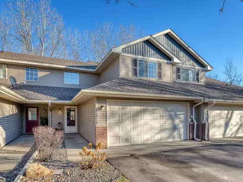 13812 Rose Dr, Rogers, MN 55374