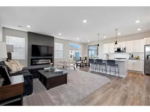3038 Basswood St, Little Canada, MN 55117