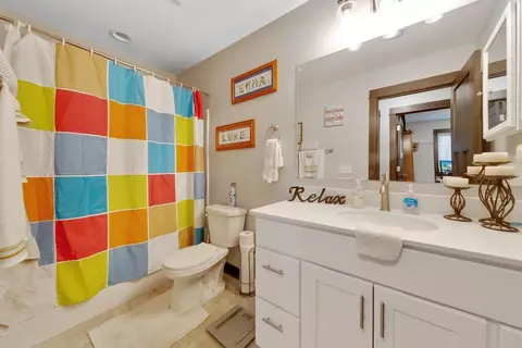 Bath - 2011 Pratt Cir, Saint Peter, MN 56082 photo 1 of 2