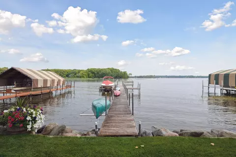 View/Area - 75 W Point Ave, Tonka Bay, MN 55331 photo 4 of 12