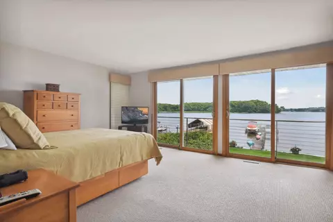 Bedroom - 75 W Point Ave, Tonka Bay, MN 55331 photo 3 of 7