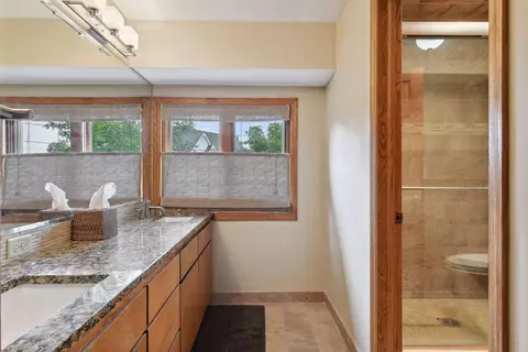 Bath - 75 W Point Ave, Tonka Bay, MN 55331 photo 1 of 2