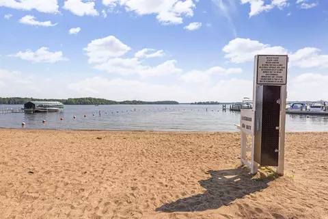 View/Area - 75 W Point Ave, Tonka Bay, MN 55331 photo 8 of 12
