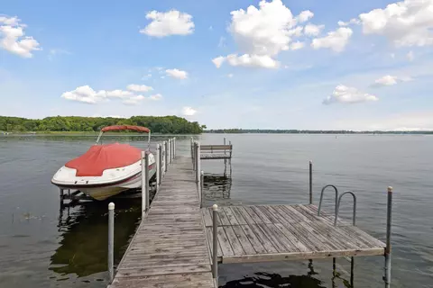 View/Area - 75 W Point Ave, Tonka Bay, MN 55331 photo 5 of 12