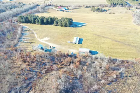 5146 Akerson Rd, Pequot Lakes, MN 56472