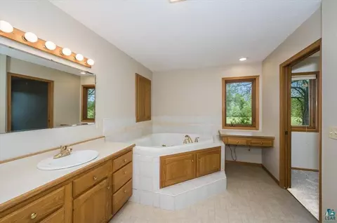 Bath - 259 Koski Rd, Esko, MN 55733 photo 3 of 4