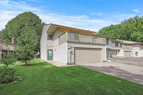 6338 Red Fox Ln, Edina, MN 55436
