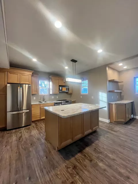 44 1st St SE, Wells, MN 56097