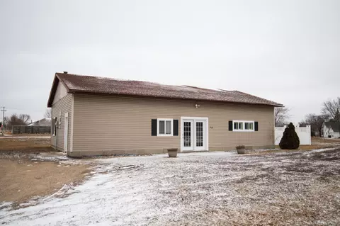 704 Getty St S, Sauk Centre, MN 56378