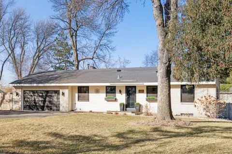 153 Glendale Dr, Long Lake, MN 55356