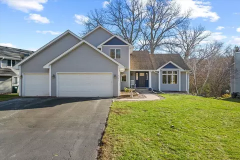 4083 Prairie Ridge Rd, Eagan, MN 55123