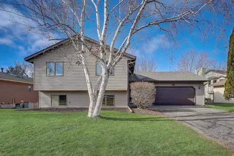 8020 Jensen Ave S, Cottage Grove, MN 55016