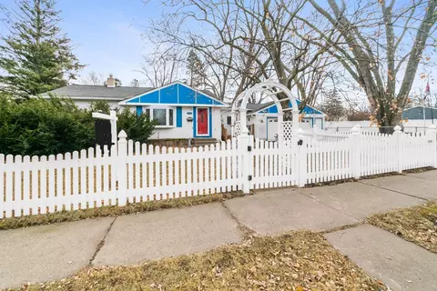 2380 Nokomis Ave, Saint Paul, MN 55119