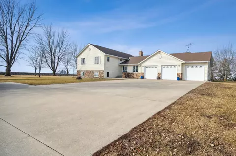9120 County Road 33, Norwood Young America, MN 55397