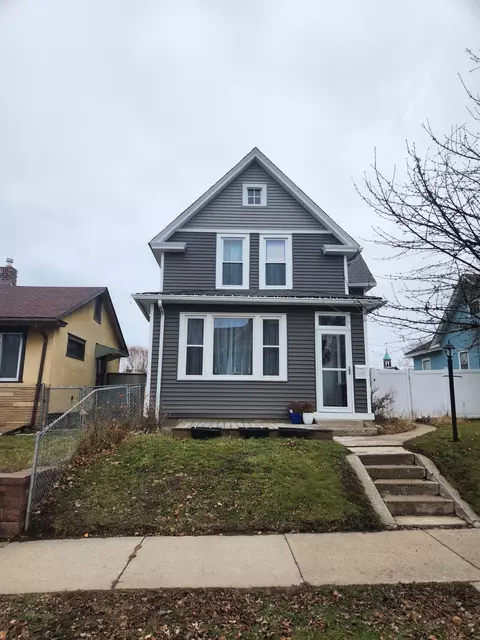 1178 Galtier St, Saint Paul, MN 55117