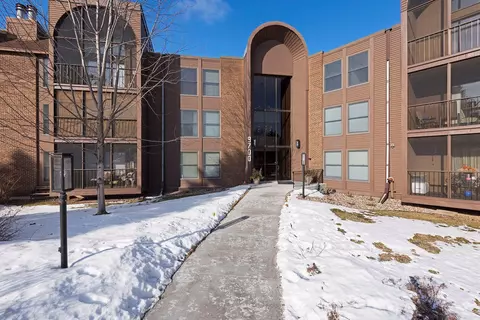 9700 Portland Ave S #324, Bloomington, MN 55420