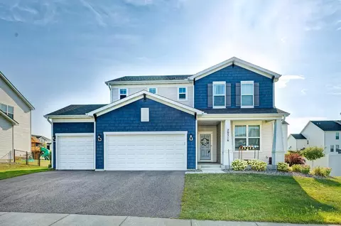 20516 Granville Ln, Lakeville, MN 55044