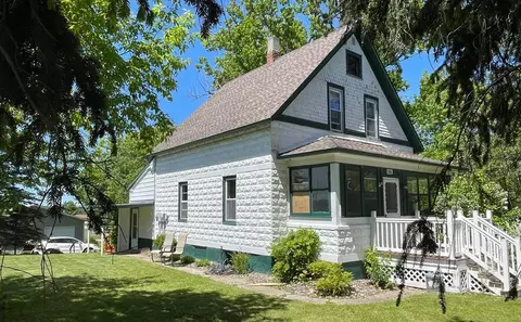 306 Main St S, Underwood, MN 56586
