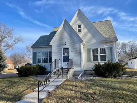 218 Cleveland Ave, Morgan, MN 56266