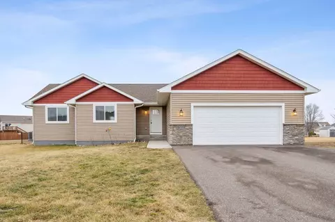 1051 Hidden Ln, New Richmond, WI 54017