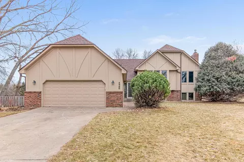 4980 Oakview Ln N, Plymouth, MN 55442