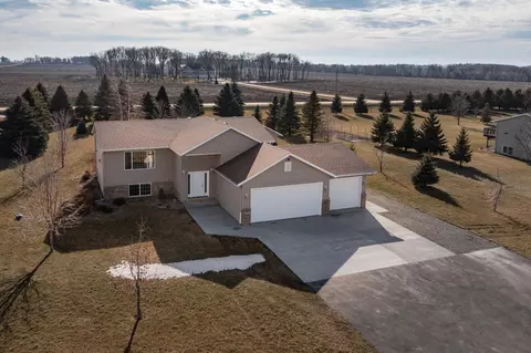 16921 739th St, Hayfield, MN 55940