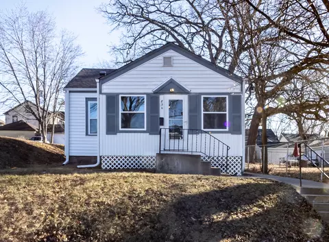 830 Thomas Ave N, Minneapolis, MN 55411