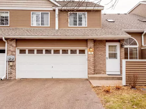 110 Primrose Ct, Vadnais Heights, MN 55127
