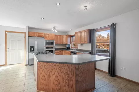 Kitchen - 5033 Three Points Blvd, Mound, MN 55364 photo 2 of 5