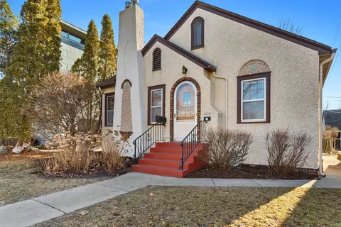 2150 Juliet Ave, Saint Paul, MN 55105