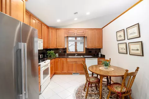 1124 Como Ave, Duluth, MN 55811 photo 5