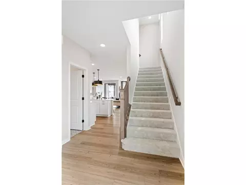 Entry Way - 2586 Paddock Path, Shakopee, MN 55379 photo 2 of 2