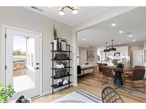 Dining - 2586 Paddock Path, Shakopee, MN 55379 photo 2 of 2