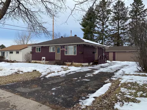 309 Arlington Rd, Hoyt Lakes, MN 55750