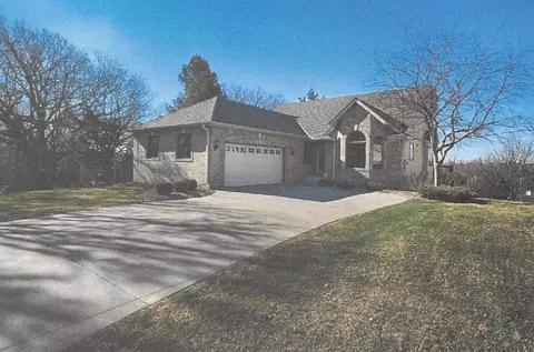 11817 Germaine Ter, Eden Prairie, MN 55347