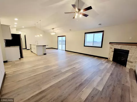 2115 Nelson St, Saint Peter, MN 56082 photo 8