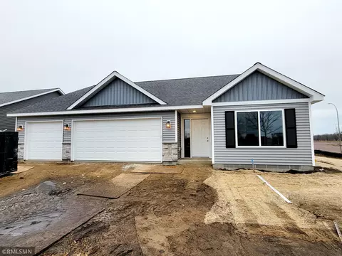 2115 Nelson St, Saint Peter, MN 56082