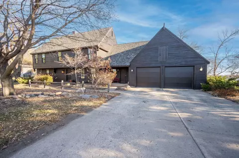 1961 Knollwood Dr, Fairmont, MN 56031