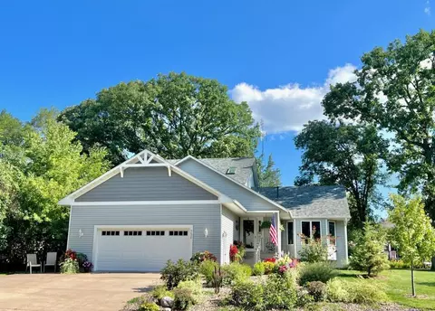 752 River Ridge Rd, River Falls, WI 54022