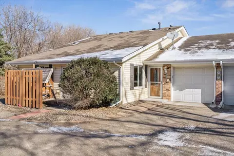 3889 Dolomite Dr, Eagan, MN 55122