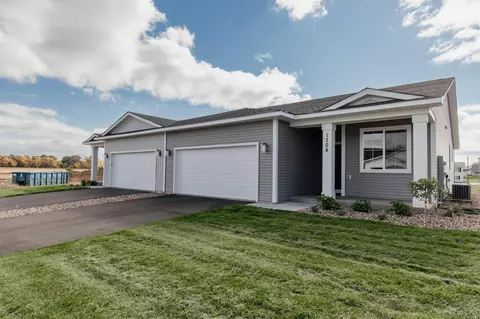 1304 Rose St, New Richmond, WI 54017