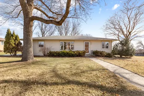 707 Knoll Rd, Emmons, MN 56029