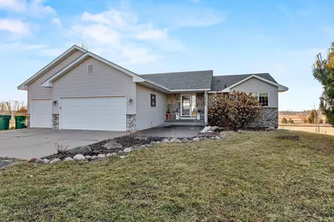 29090 Snow Goose Trl, Shafer, MN 55074