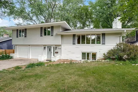 5328 Interlachen Blvd, Edina, MN 55436