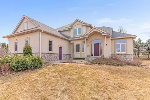 9125 16th St N, Lake Elmo, MN 55042