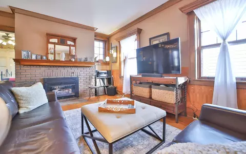 Living - 519 Bluff Ave, Brainerd, MN 56401 photo 2 of 8