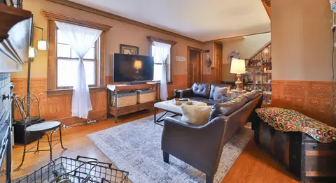 Living - 519 Bluff Ave, Brainerd, MN 56401 photo 3 of 8